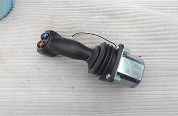 ǰ�M�����ֱ�